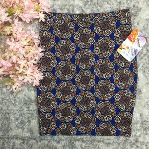 Lily White Print Stretch Skirt                  1E